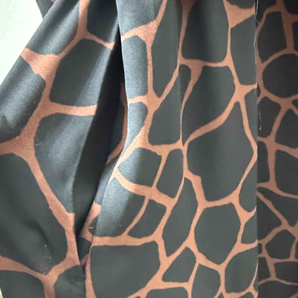 Banana Republic Black and Brown Long Sleeve Dress - Picture 7 of 7